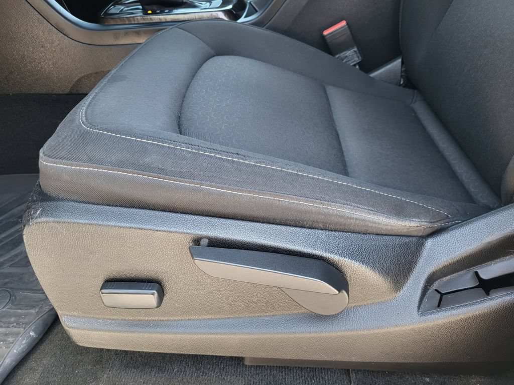 Used 2016 GMC Canyon SLE w/ SLE Convenience Package AWD/4WD image 18