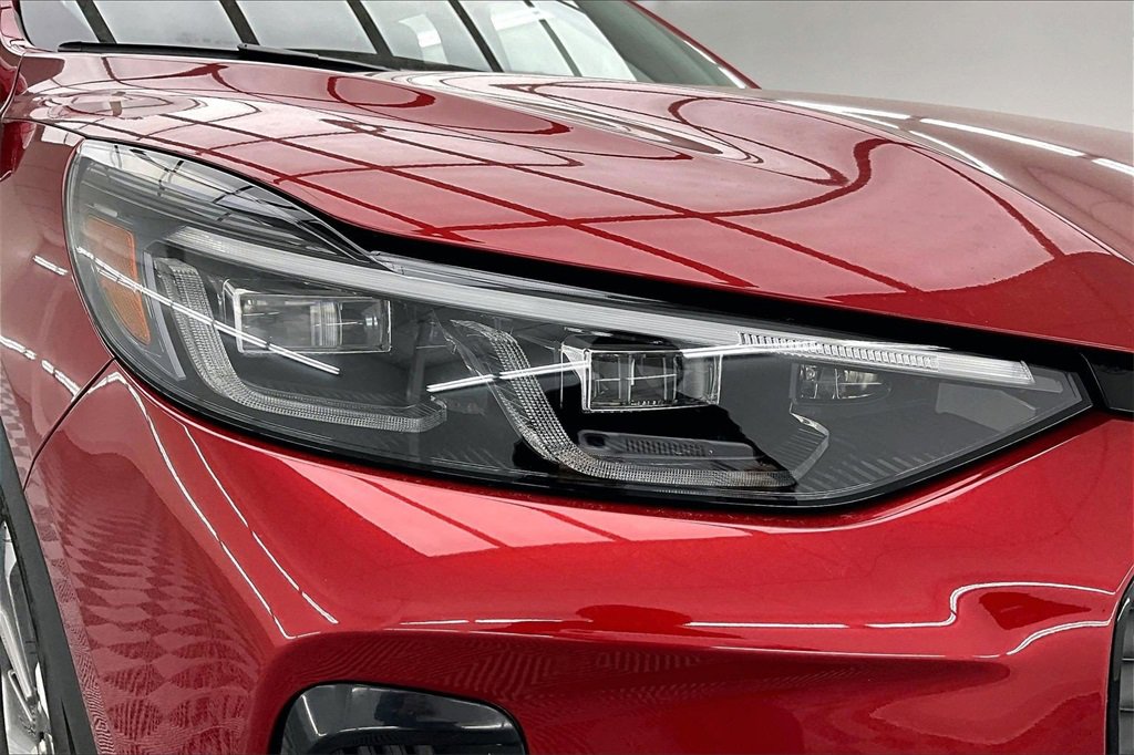 Used 2023 Ford Escape Platinum image 29