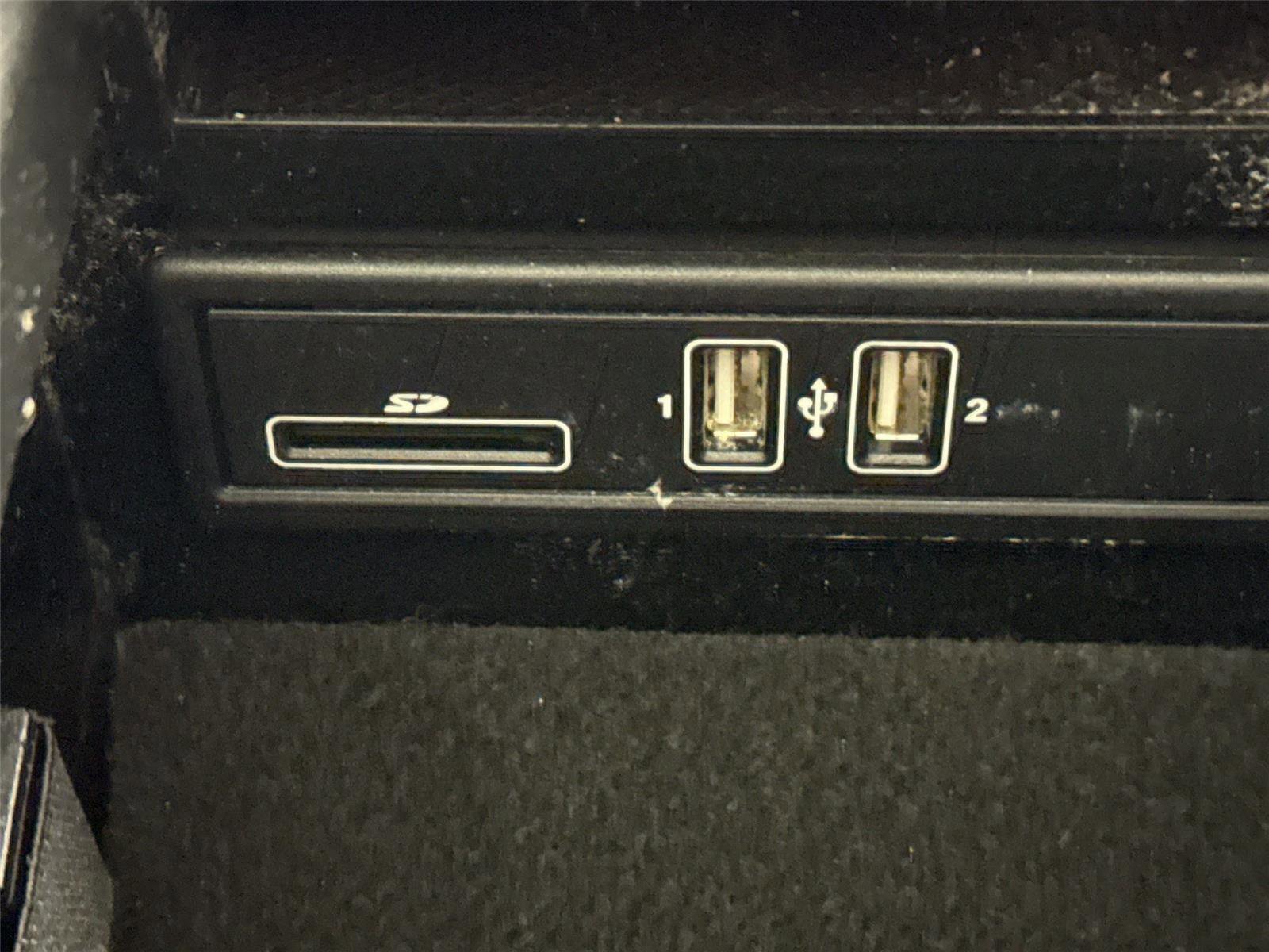 Used 2017 Mercedes-Benz E 300 4MATIC image 54