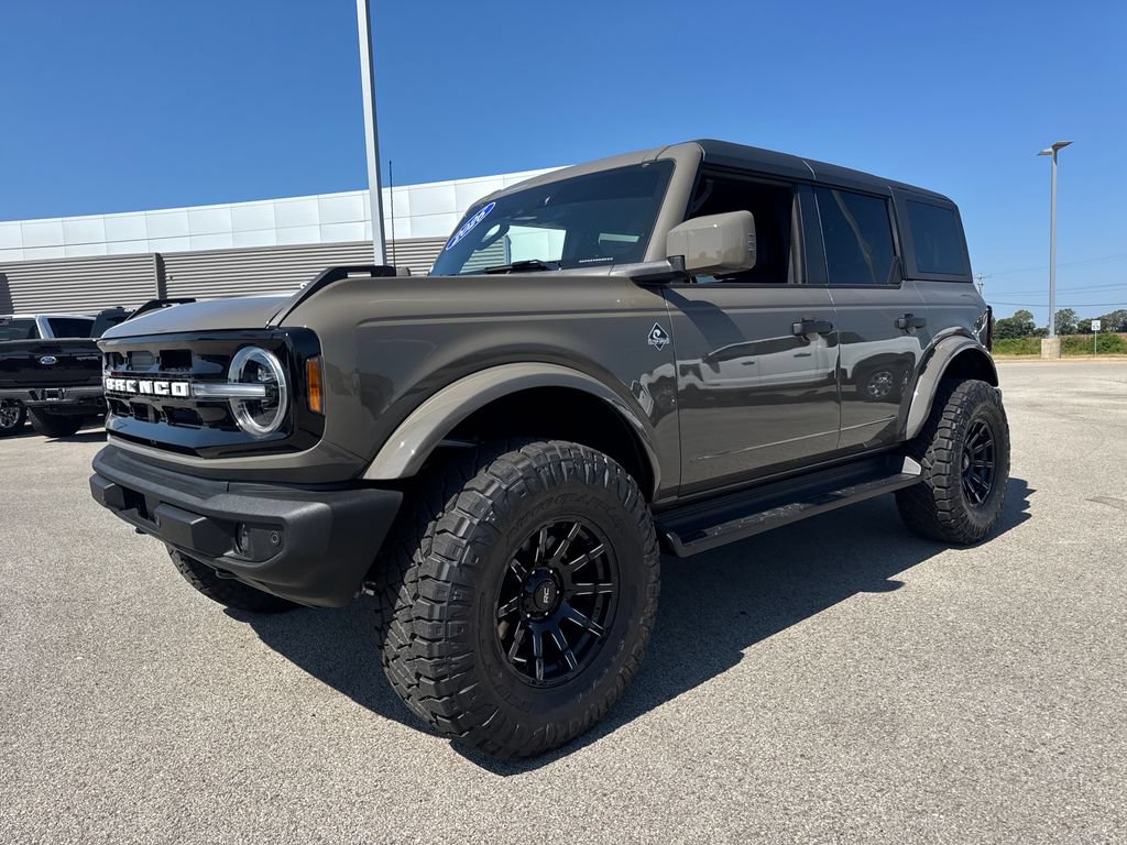 New 2026 Ford Bronco Outer Banks AWD/4WD image 2