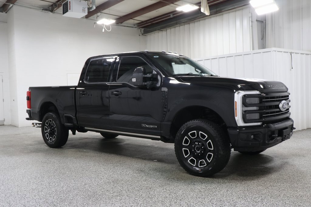Used 2025 Ford F250 Platinum image 2