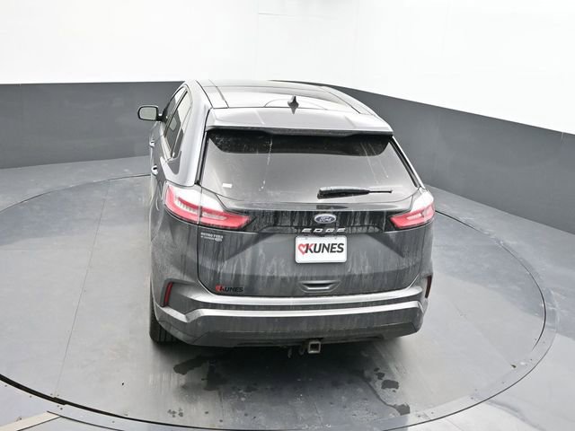 Used 2024 Ford Edge ST-Line w/ Class II Trailer Tow Package AWD/4WD image 17