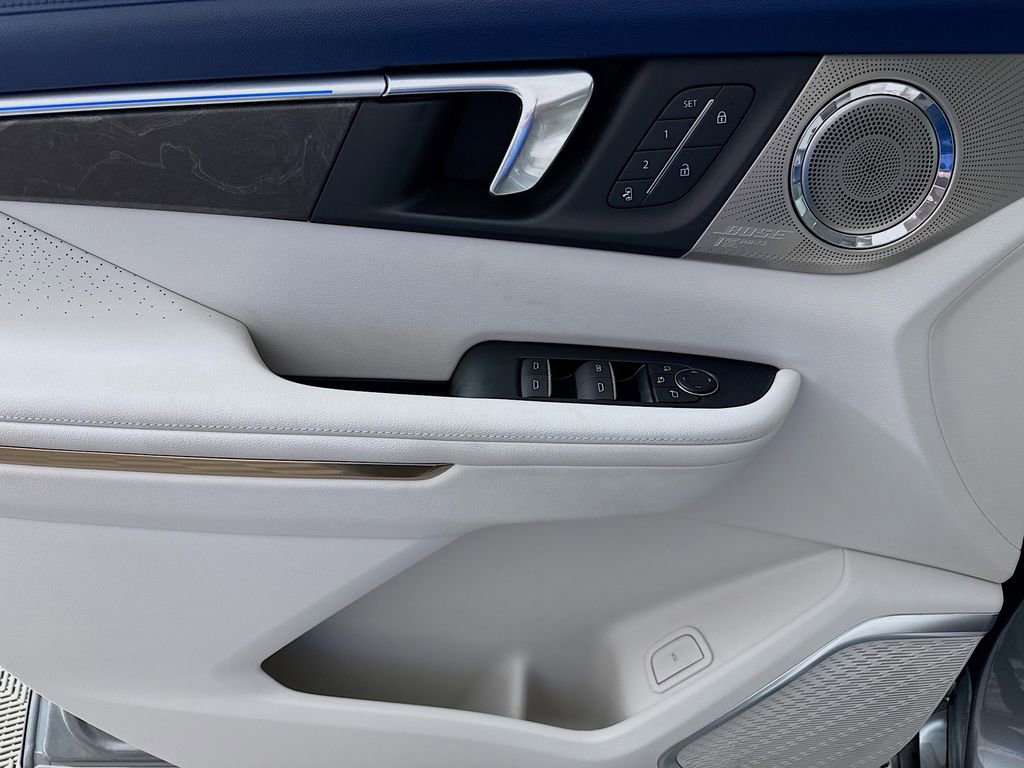 Used 2025 Buick Enclave Avenir w/ Super Cruise Package image 18