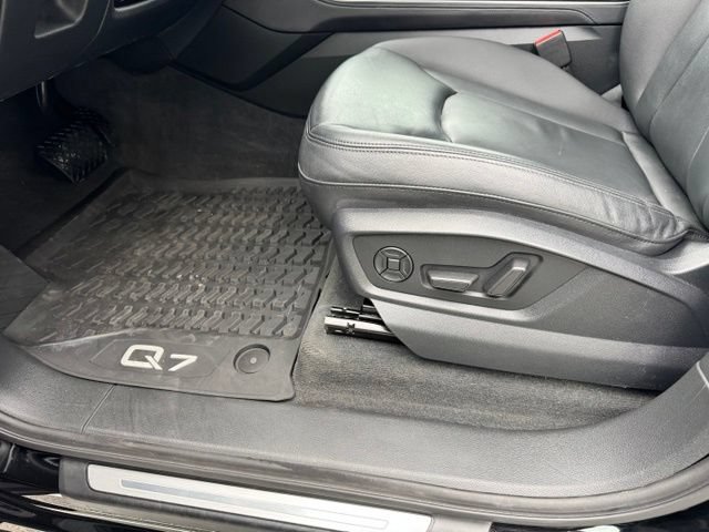 Certified 2023 Audi Q7 3.0T Premium Plus w/ Premium Plus Package AWD/4WD image 24