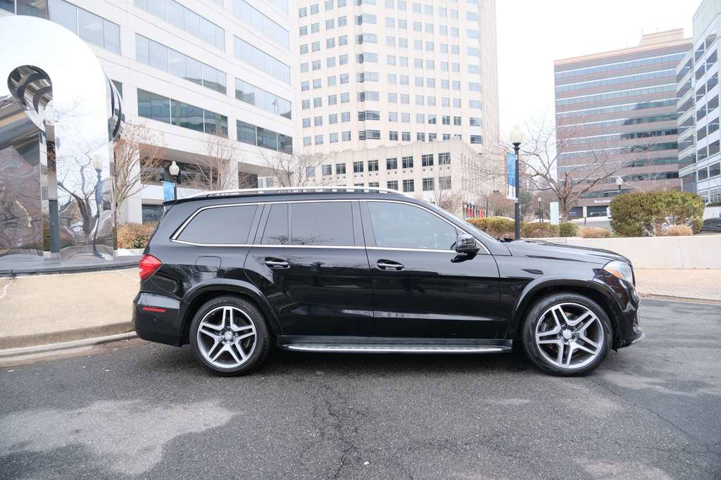 Used 2017 Mercedes-Benz GLS 550 4MATIC image 14
