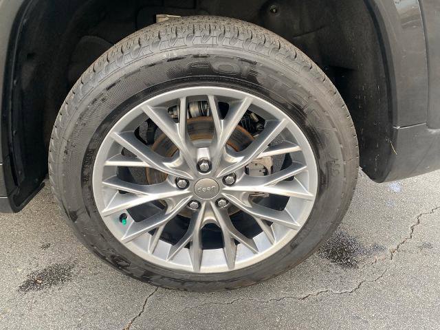 Used 2024 Jeep Grand Cherokee Summit image 32