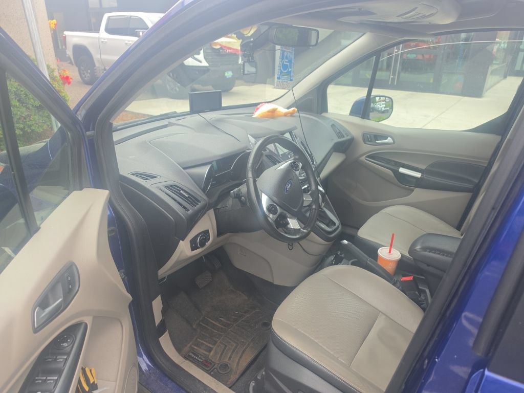 Used 2017 Ford Transit Connect Titanium w/ Titanium Premium Package FWD image 9