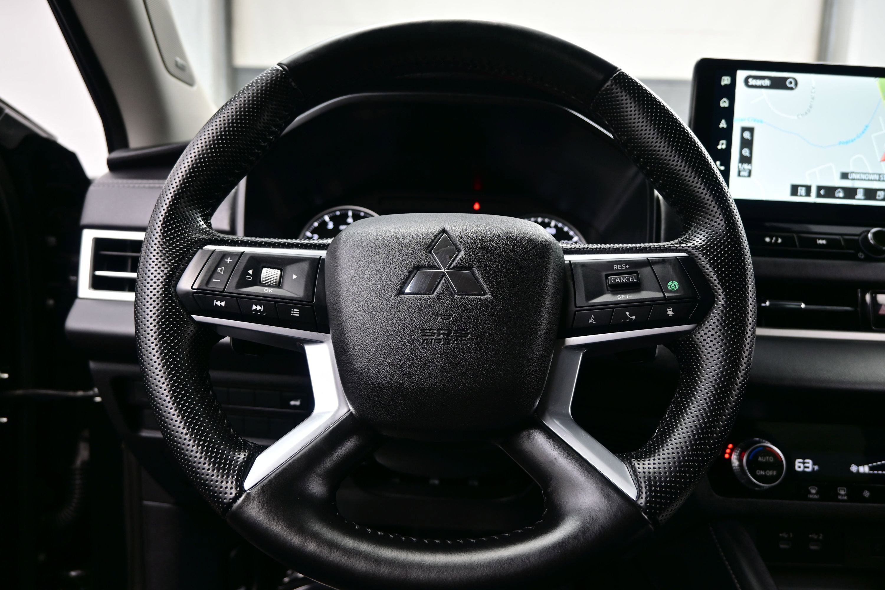 Used 2025 Mitsubishi Outlander SE AWD/4WD image 25