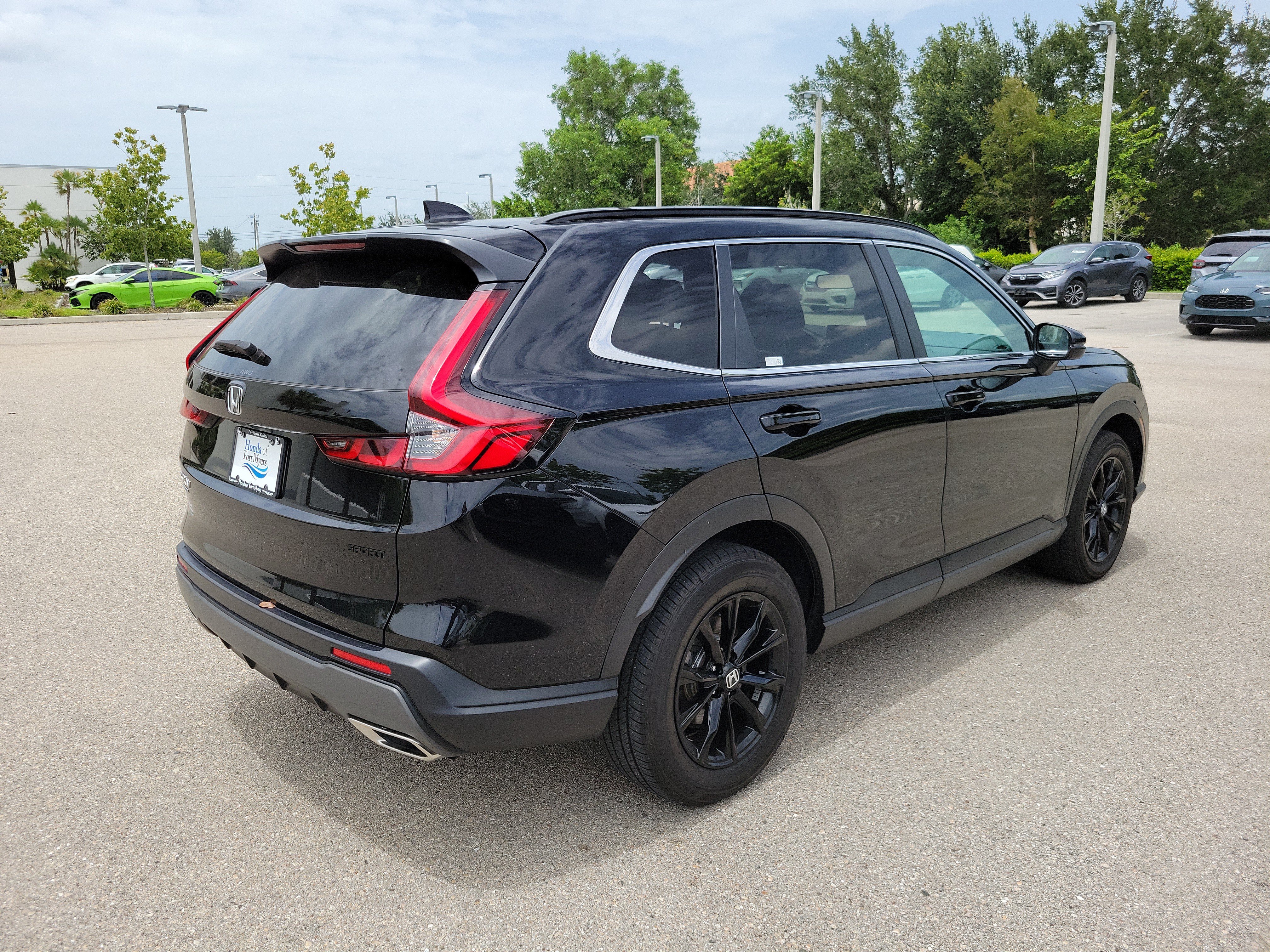 Used 2025 Honda CR-V Sport image 8