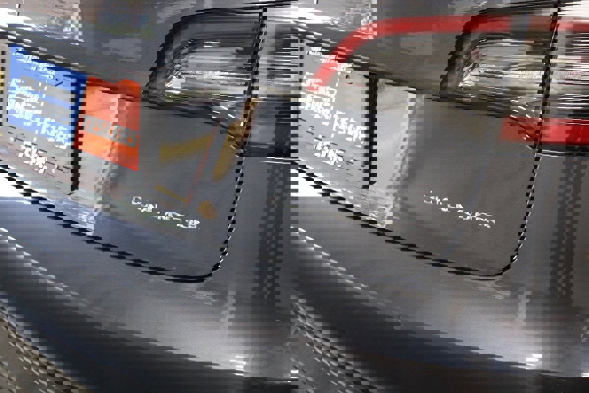 Used 2022 Tesla Model 3 Long Range image 8