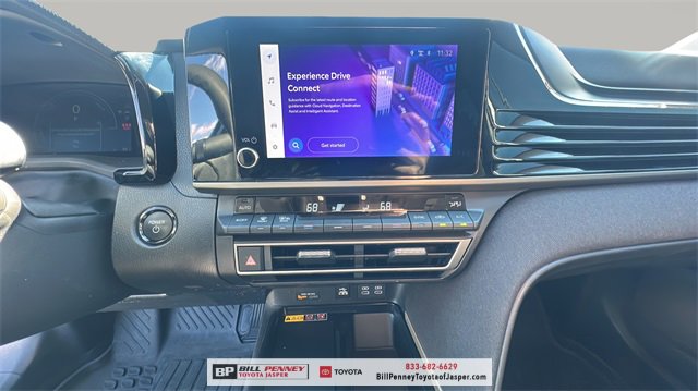 Used 2025 Toyota Camry LE image 14