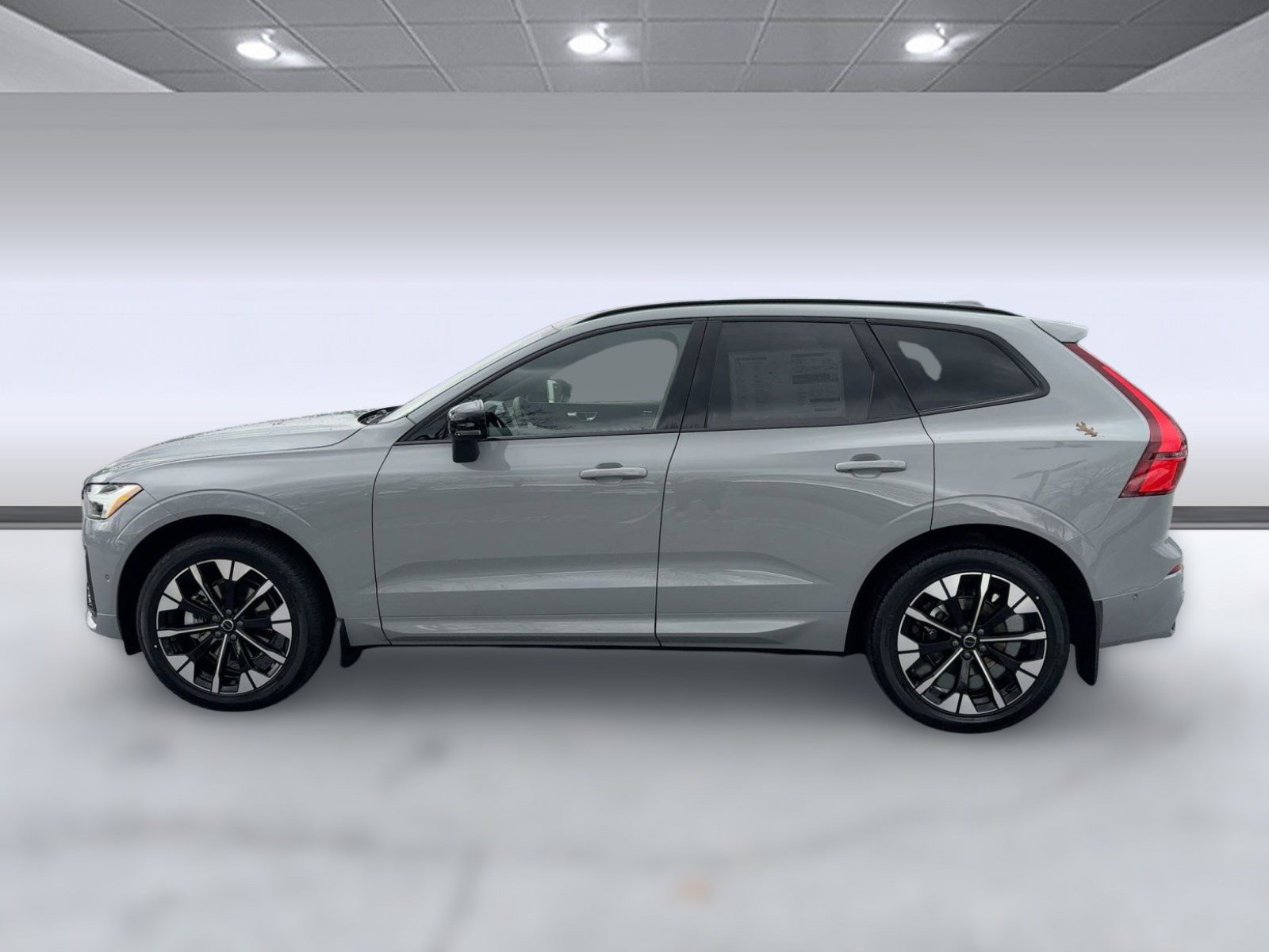 New 2026 Volvo XC60 B5 Plus w/ Climate Package image 2