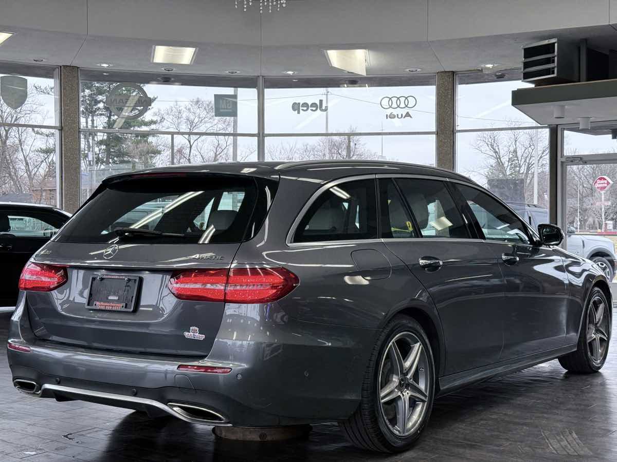 Used 2018 Mercedes-Benz E 400 4MATIC Wagon image 11