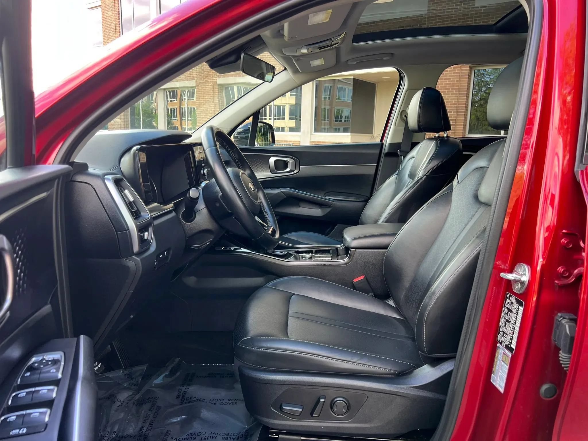 Used 2021 Kia Sorento S w/ Panoramic Sunroof Package AWD/4WD image 14
