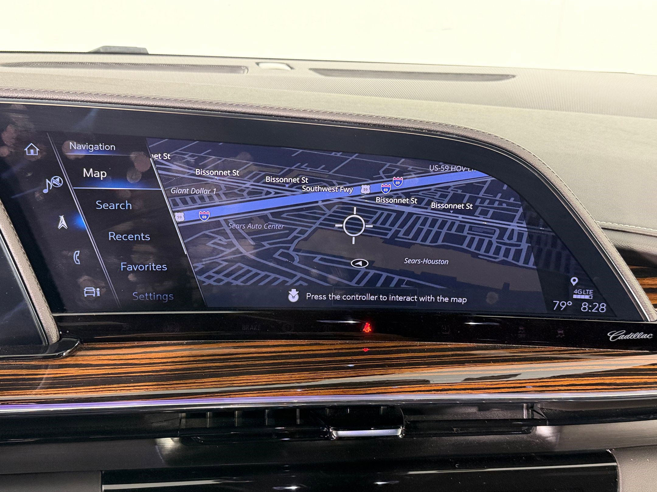 Used 2024 Cadillac Escalade Premium Luxury w/ Performance Package image 26