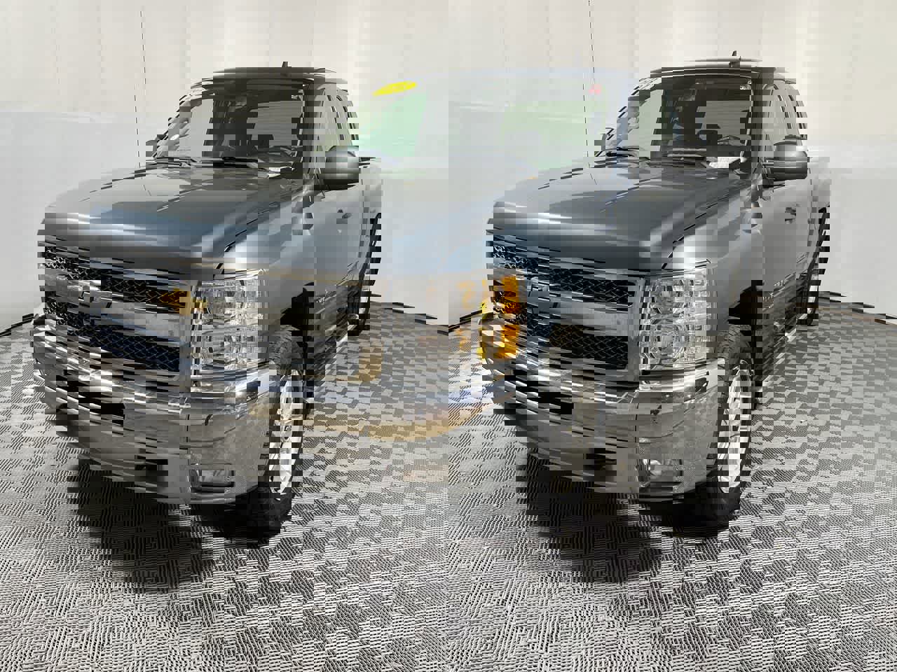 Used 2013 Chevrolet Silverado 1500 LT w/ All-Star Edition AWD/4WD image 4