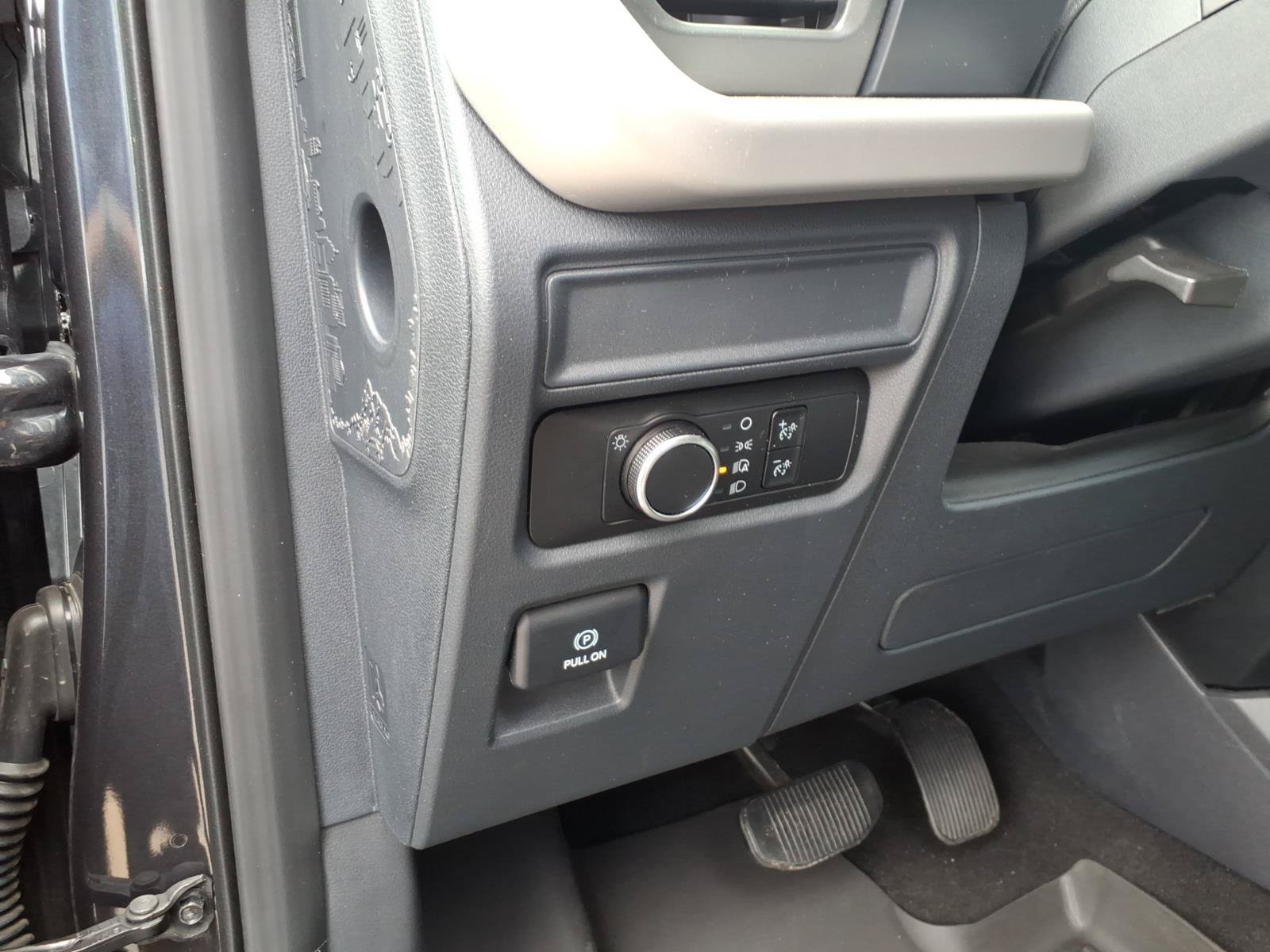 Used 2024 Ford Expedition XLT AWD/4WD image 9
