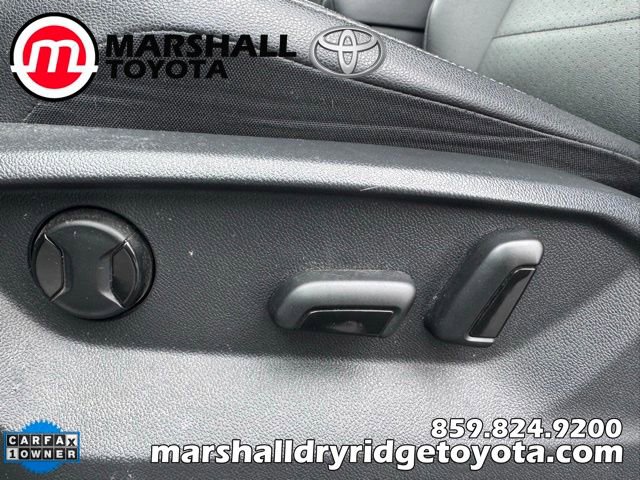 Used 2020 Volkswagen Tiguan SE w/ Panoramic Sunroof Package image 13