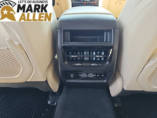 Used 2023 Jeep Grand Cherokee Limited AWD/4WD image 21