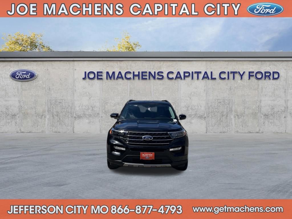 Used 2023 Ford Explorer XLT w/ Equipment Group 202A image 8