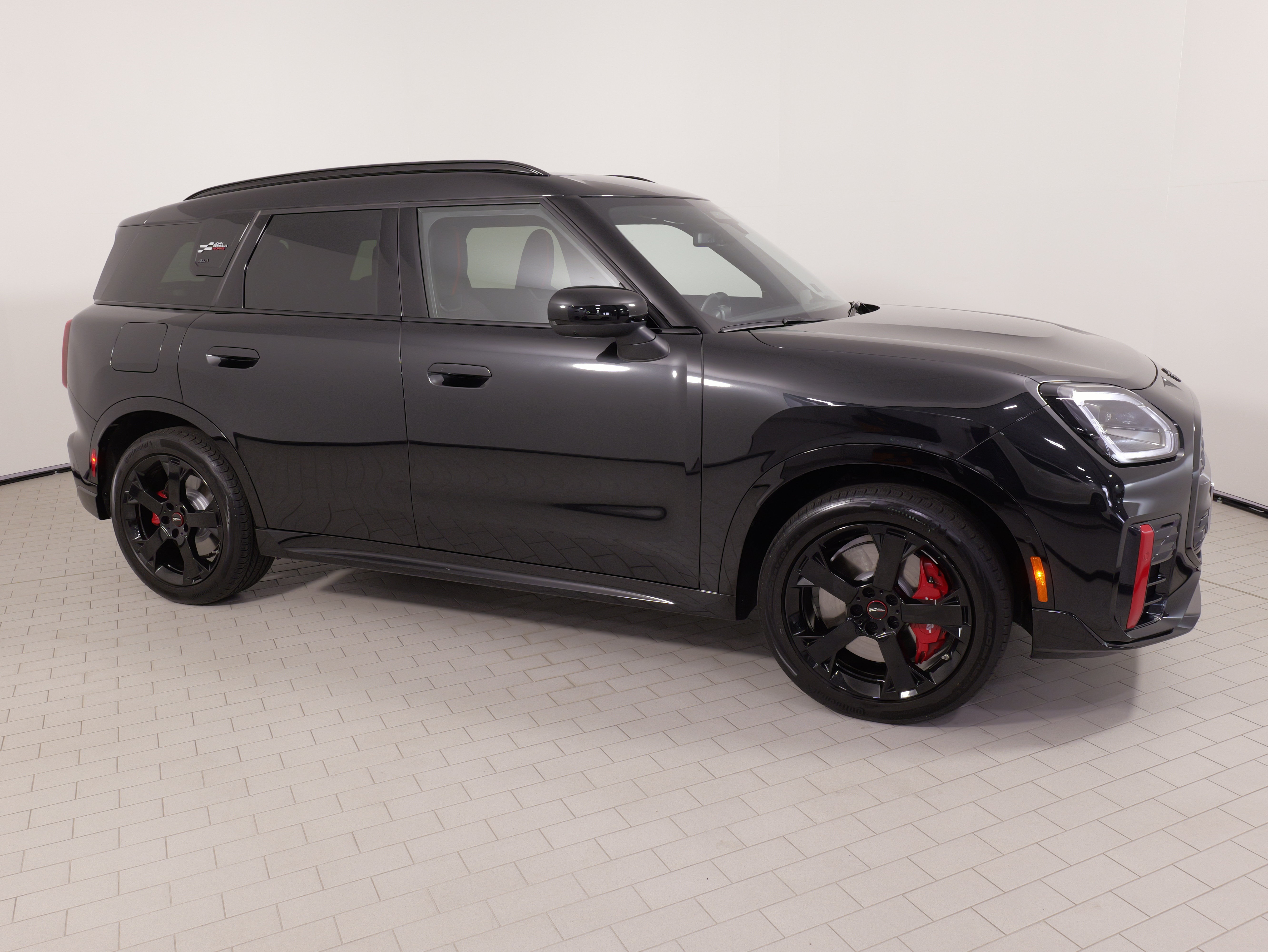 Used 2025 MINI Cooper Countryman John Cooper Works w/ Comfort Package Max AWD/4WD image 8