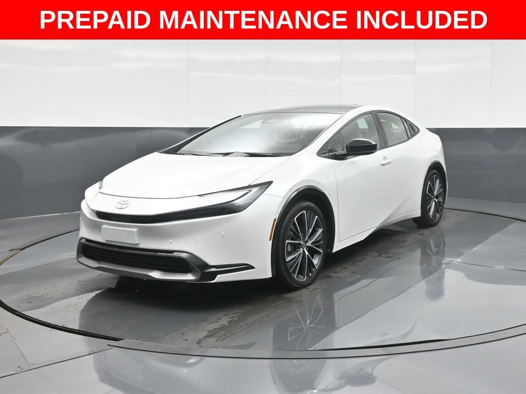 Used 2026 Toyota Prius Limited w/ Limited Premium Package FWD image 3