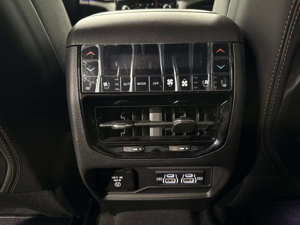 Used 2021 Jeep Grand Cherokee L Summit AWD/4WD image 13
