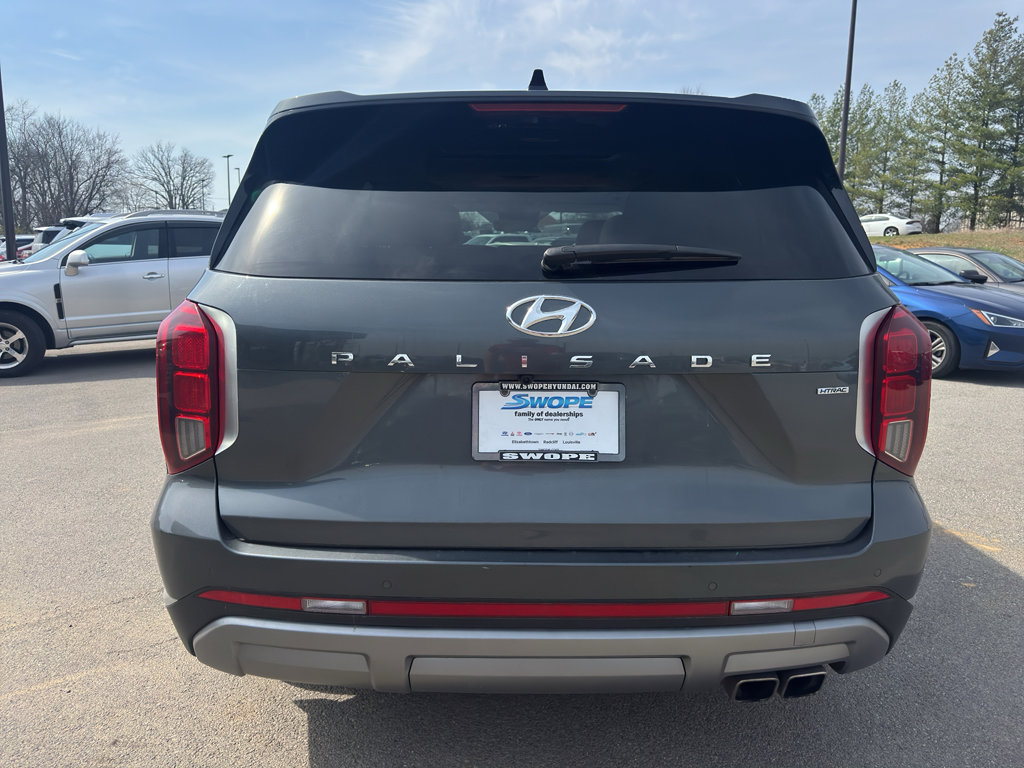 Used 2023 Hyundai Palisade Limited image 6