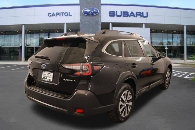 Certified 2025 Subaru Outback Premium AWD/4WD image 3