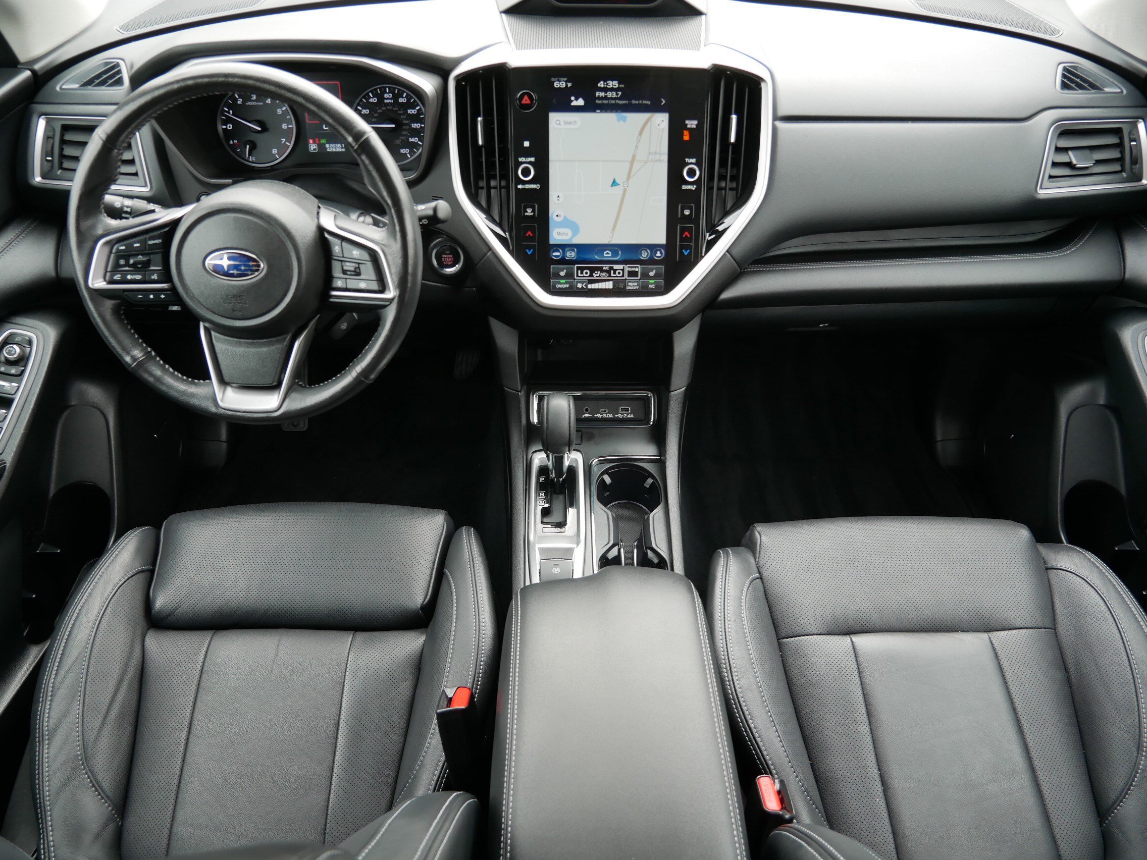 Certified 2023 Subaru Ascent Limited w/ Technology Package image 10