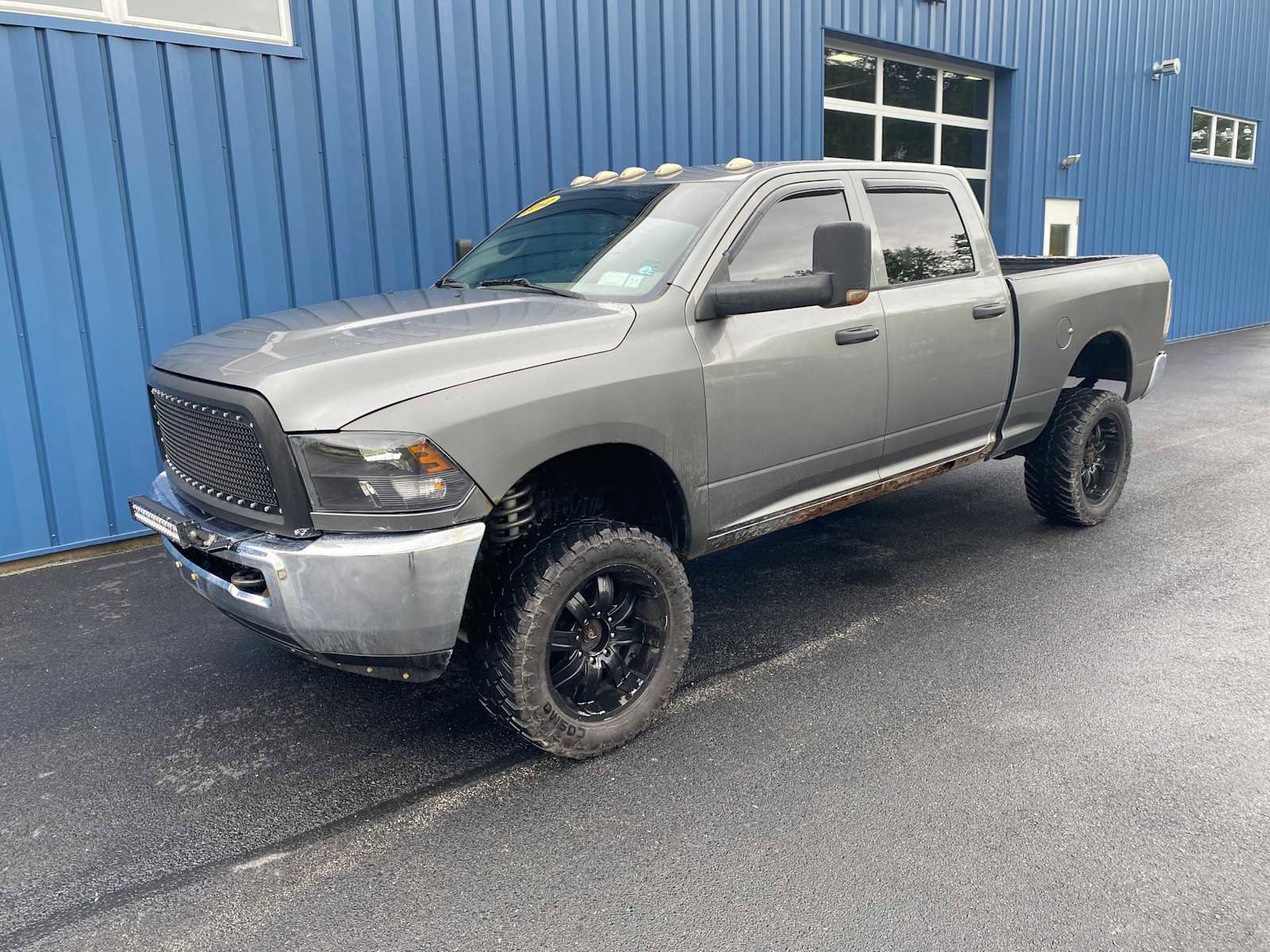 Used 2012 RAM 2500 ST w/ Chrome Appearance Group AWD/4WD image 2