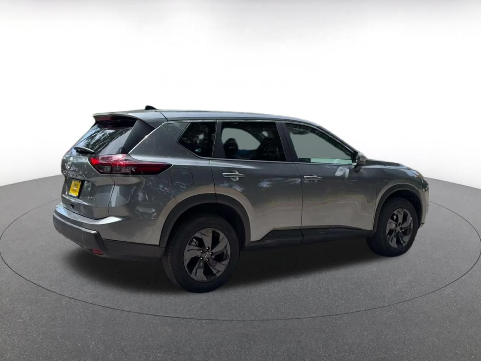 Used 2026 Nissan Rogue SV AWD/4WD image 14