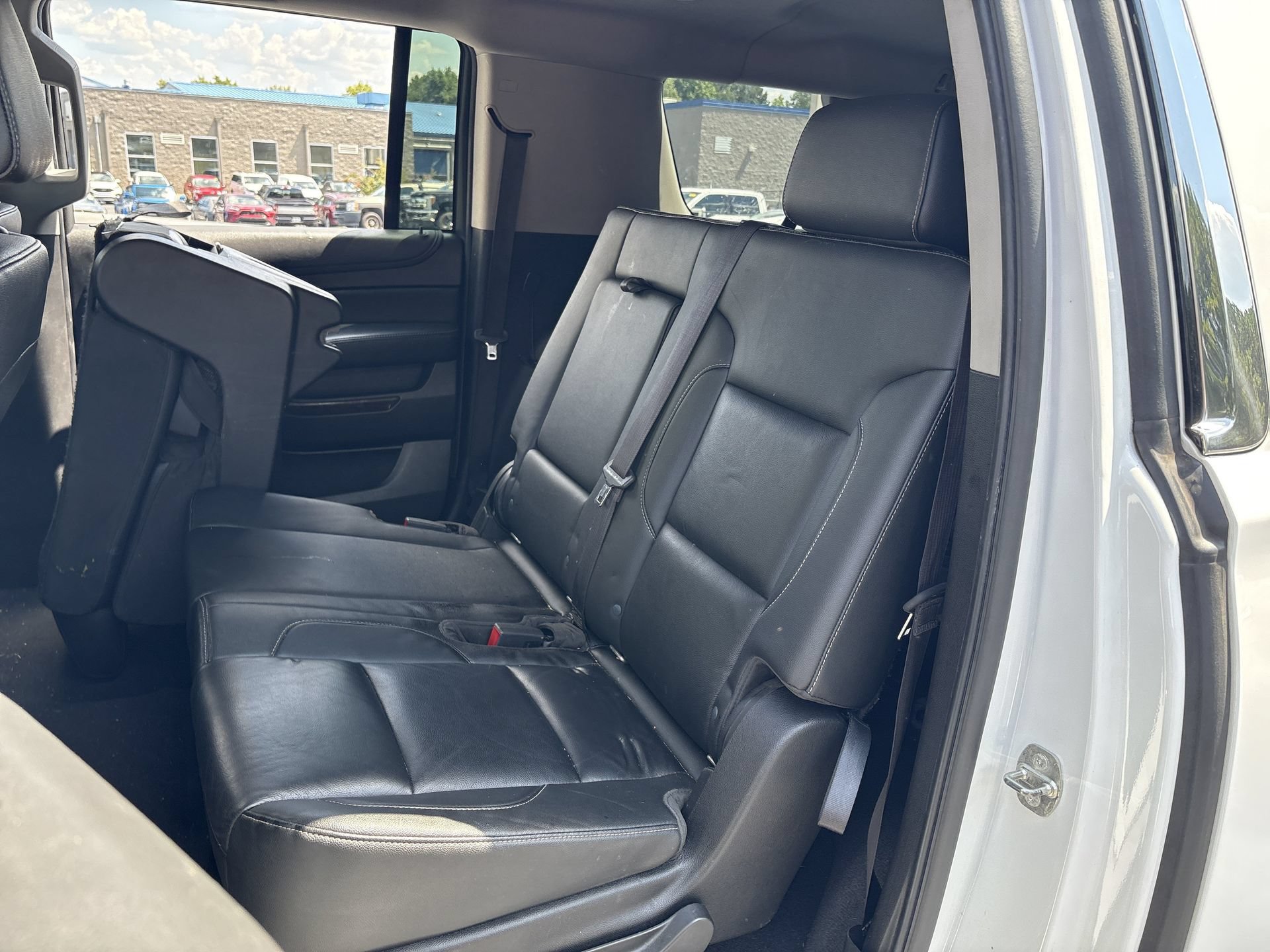 Used 2020 Chevrolet Suburban LT RWD image 17