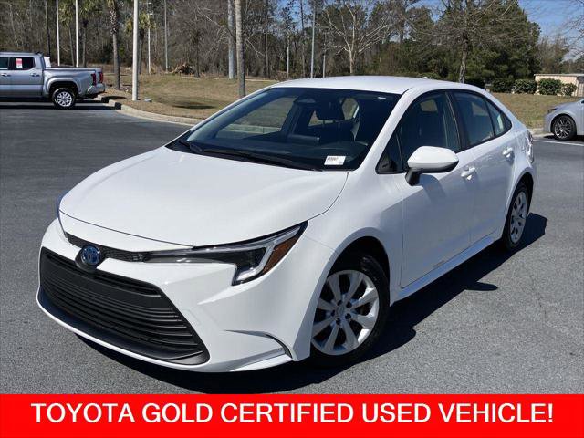 Certified 2025 Toyota Corolla LE image 1