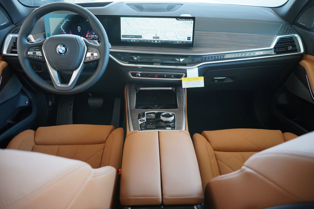 Used 2025 BMW X5 xDrive50e w/ Executive Package image 14