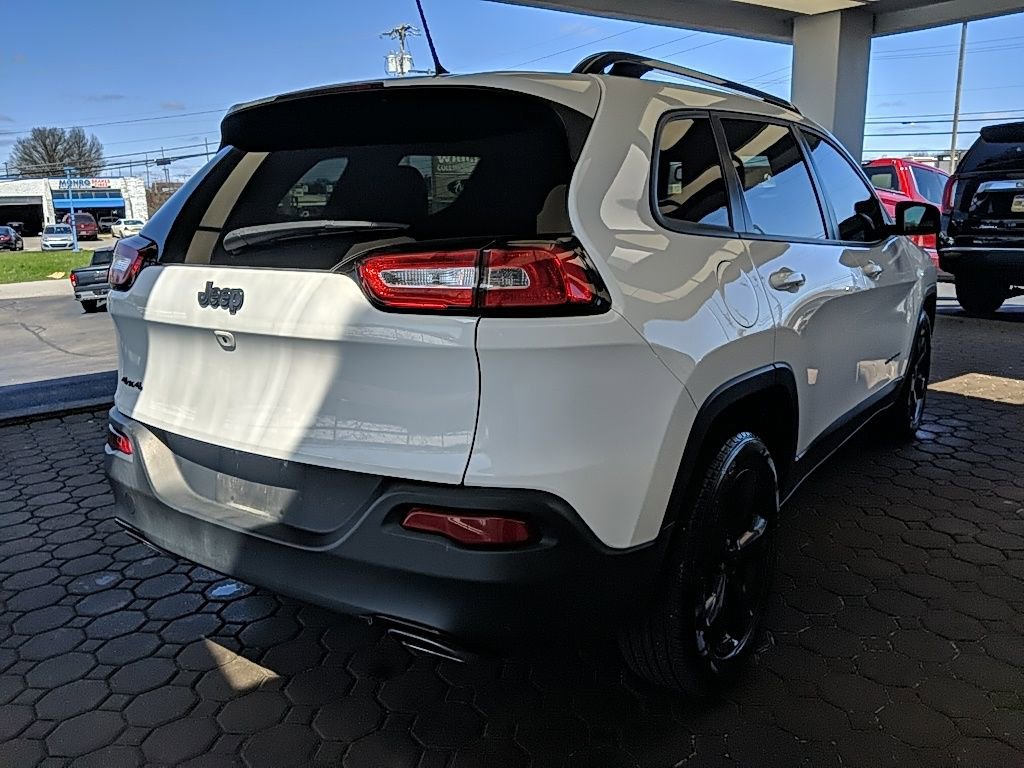 Used 2015 Jeep Cherokee Latitude w/ Cold Weather Group image 6