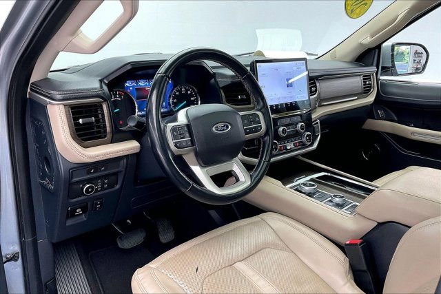 Used 2022 Ford Expedition Max Limited image 14