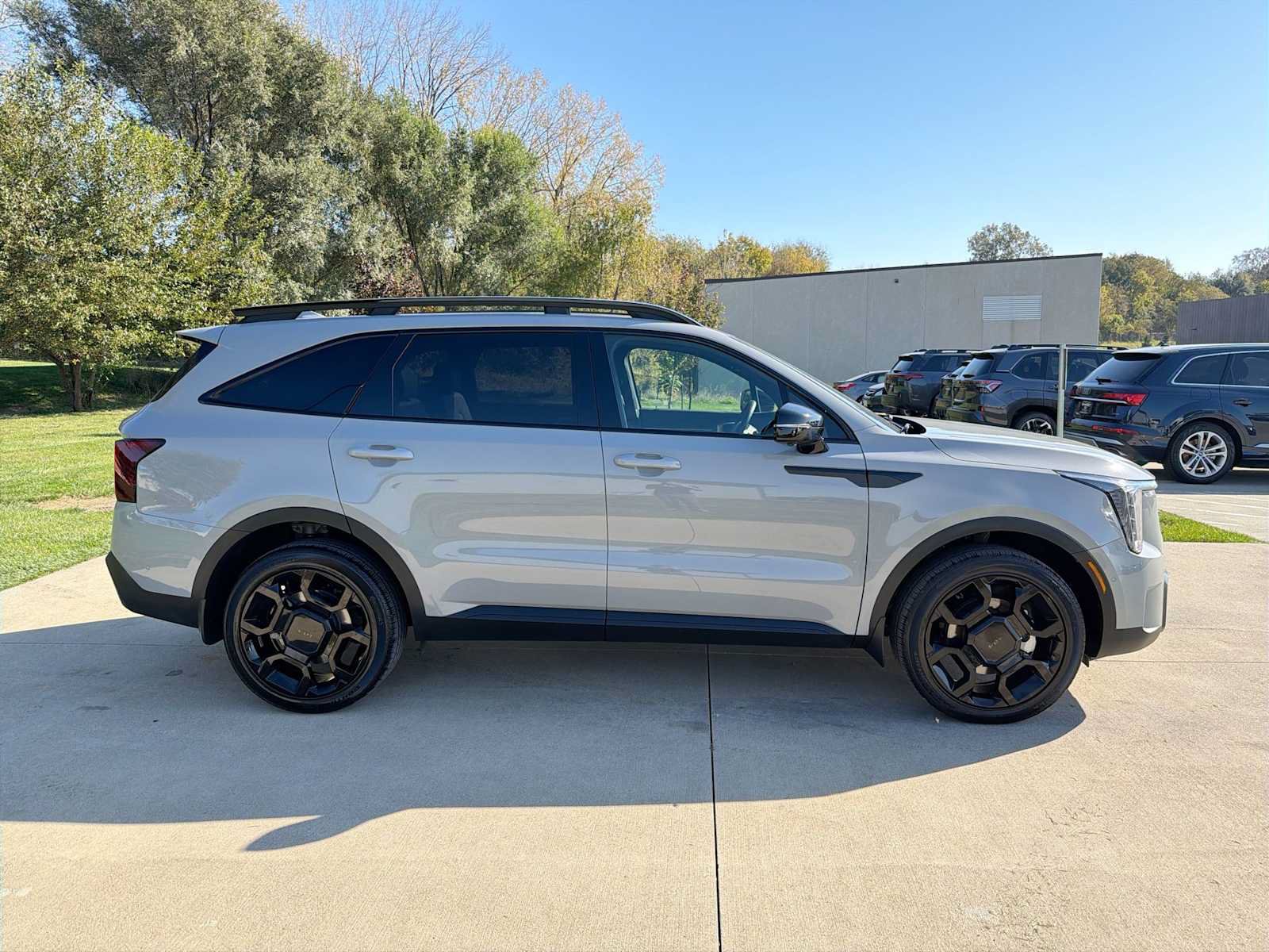 Used 2025 Kia Sorento SX Prestige AWD/4WD image 7