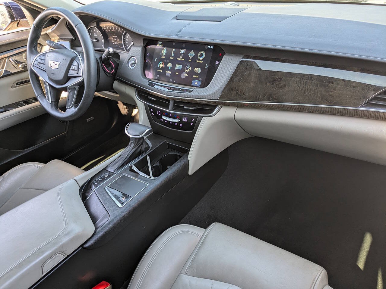 Used 2018 Cadillac CT6 Luxury w/ Active Chassis Package AWD/4WD image 12