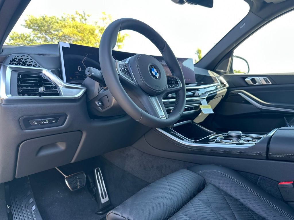 New 2026 BMW X5 xDrive40i w/ M Sport Package AWD/4WD image 17