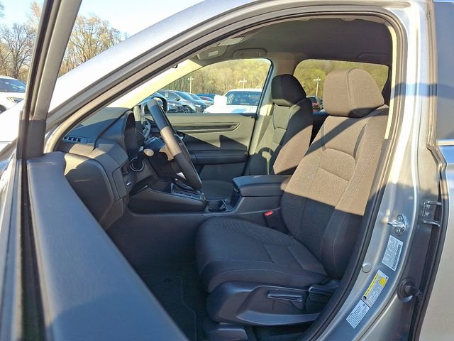 Used 2025 Honda CR-V LX image 14