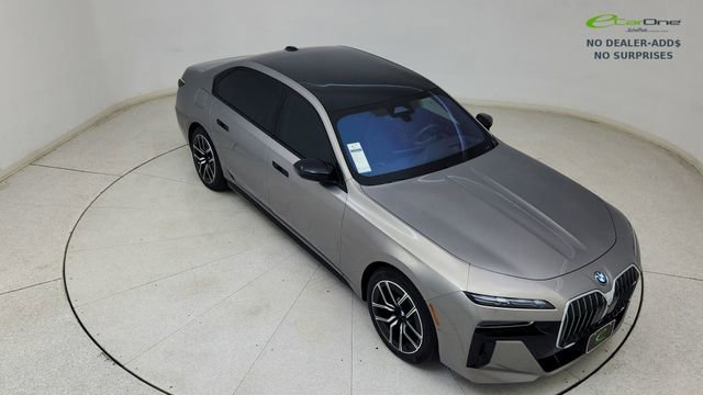 Used 2024 BMW i7 M70 w/ Executive Package image 76
