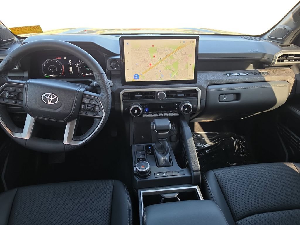 Used 2025 Toyota Tacoma Limited AWD/4WD image 12