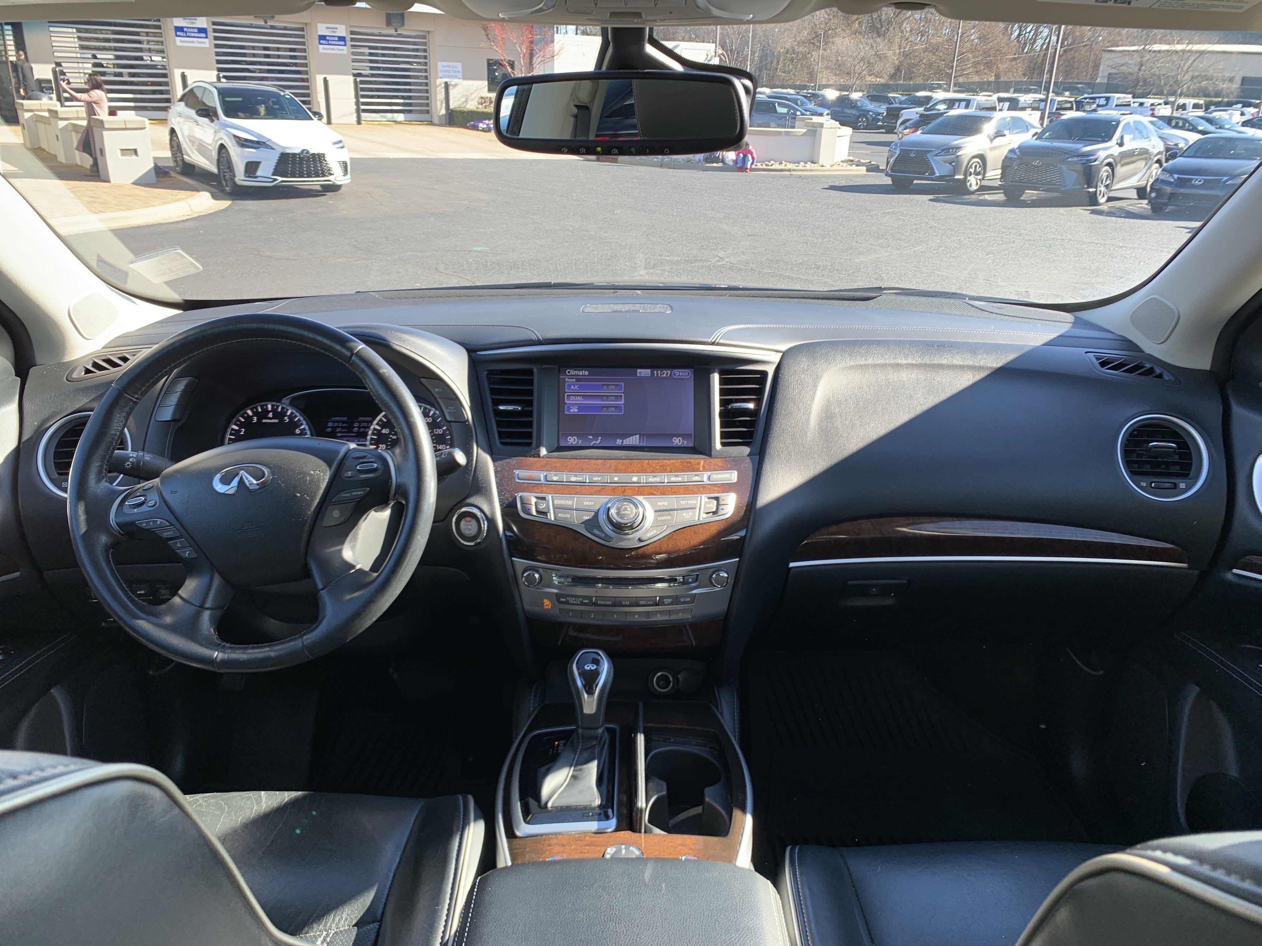 Used 2016 INFINITI QX60 Luxe w/ Deluxe Technology Package image 30