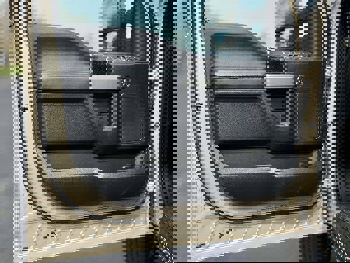 Used 2018 Ford F250 Platinum w/ Platinum Ultimate Package image 14