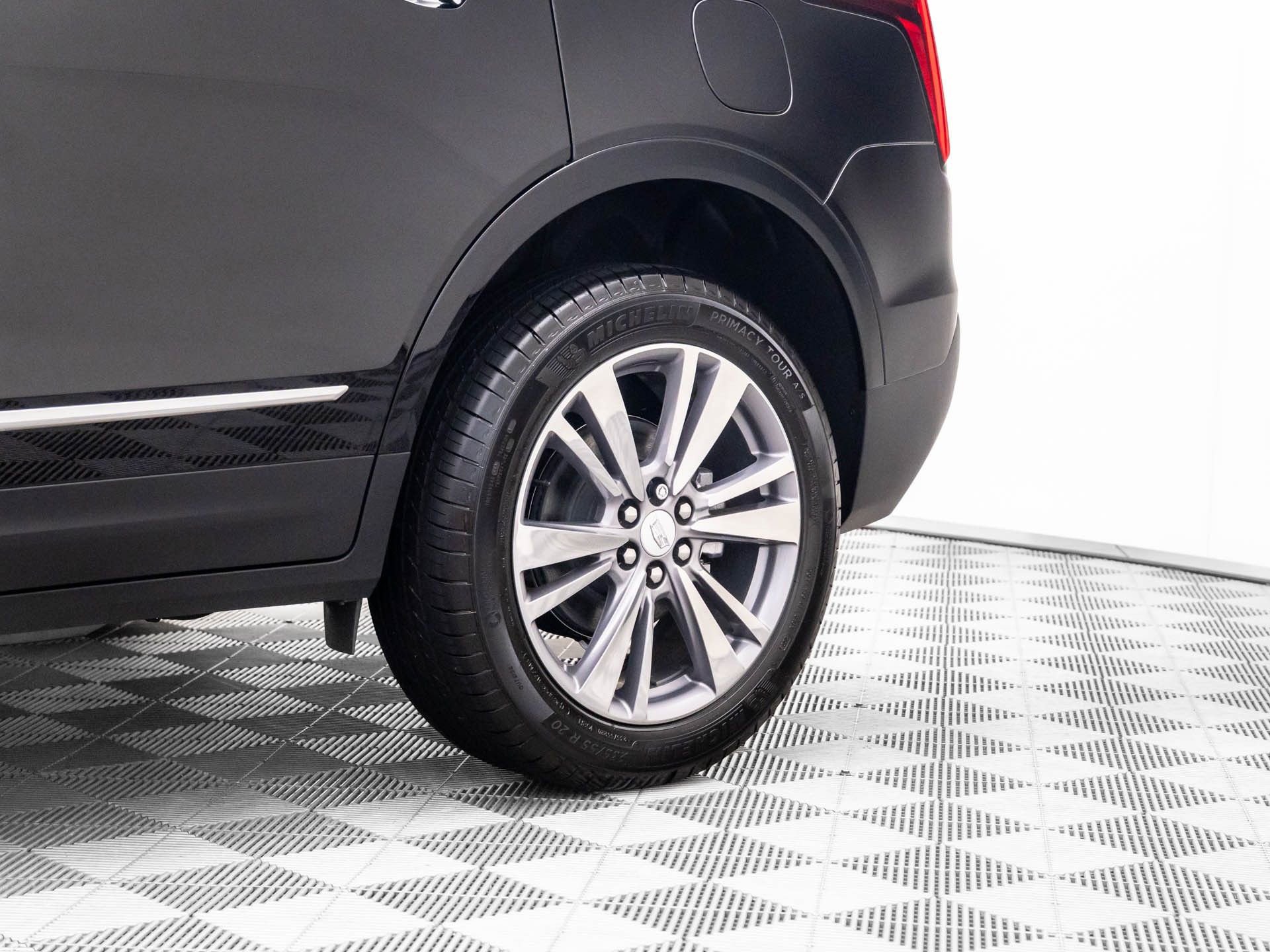 New 2026 Cadillac XT5 Premium Luxury w/ LPO, Floor Liner Package image 34