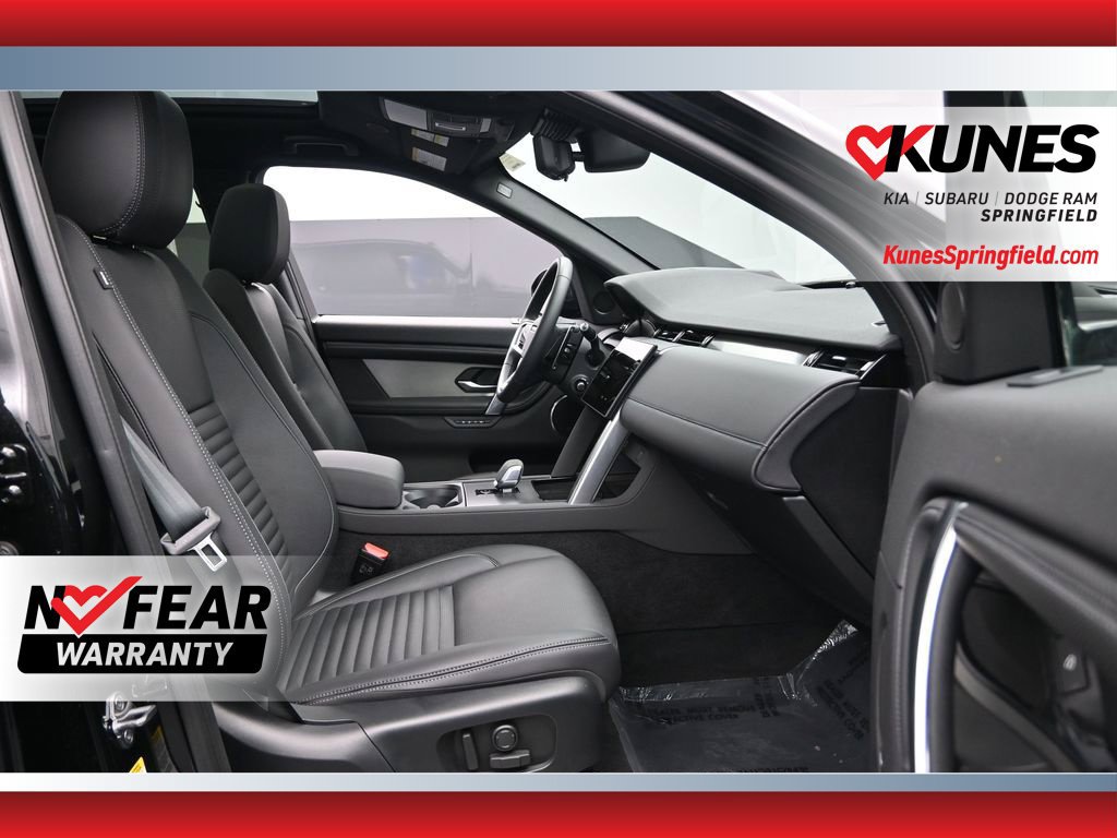 Used 2025 Land Rover Discovery Sport Dynamic SE AWD/4WD image 22
