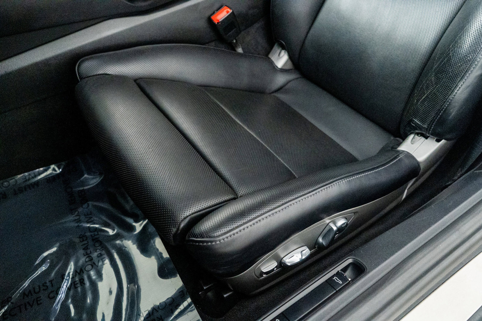 Used 2017 Porsche 911 Turbo image 34