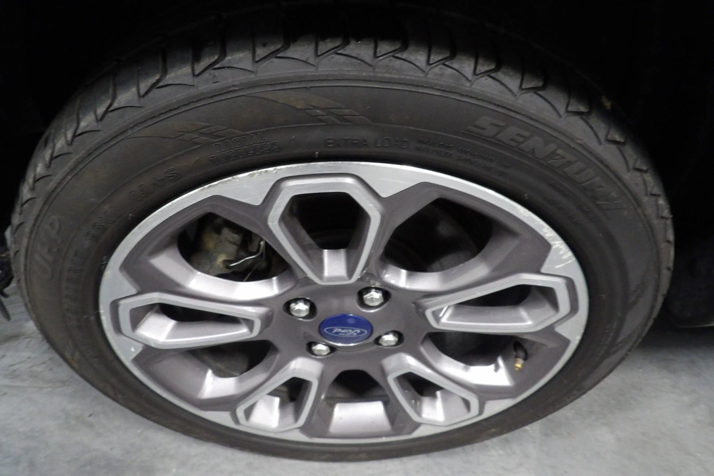 Used 2020 Ford EcoSport Titanium image 21