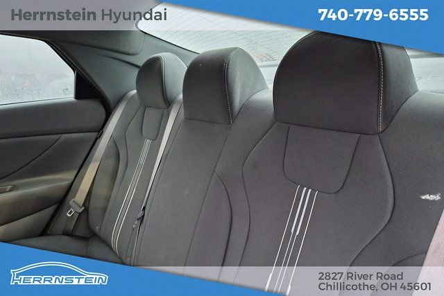 Used 2024 Hyundai Elantra SEL image 24